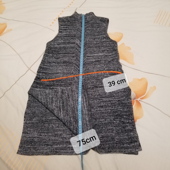 Small 2 / $30.00 🎉 - Picture 3 of 3